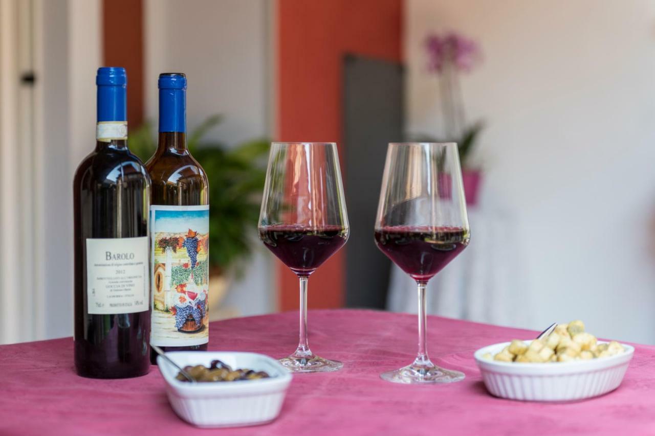 Villa Goccia Di Vino La Morra Εξωτερικό φωτογραφία
